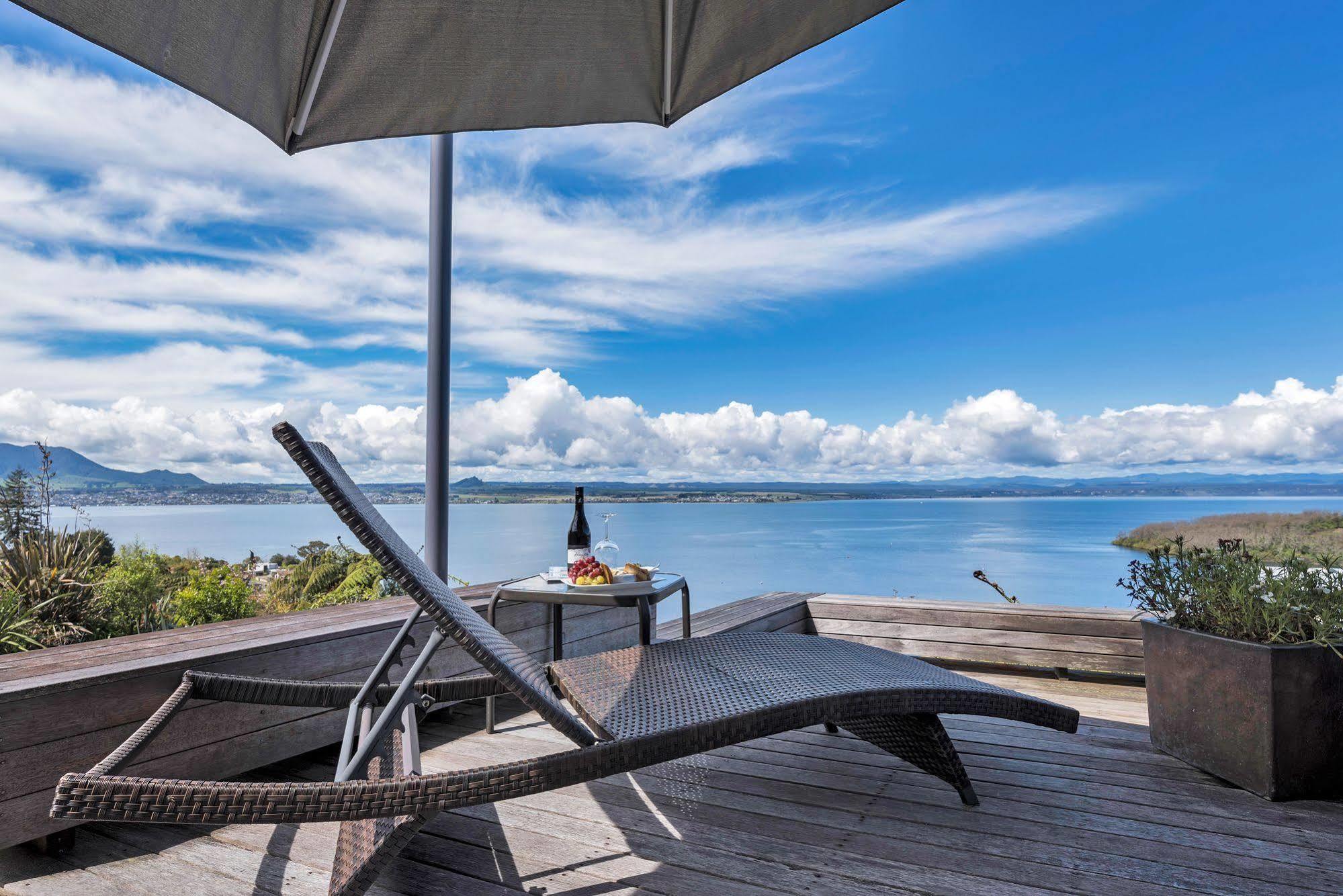 Serenity On Wakeman Taupo Luaran gambar