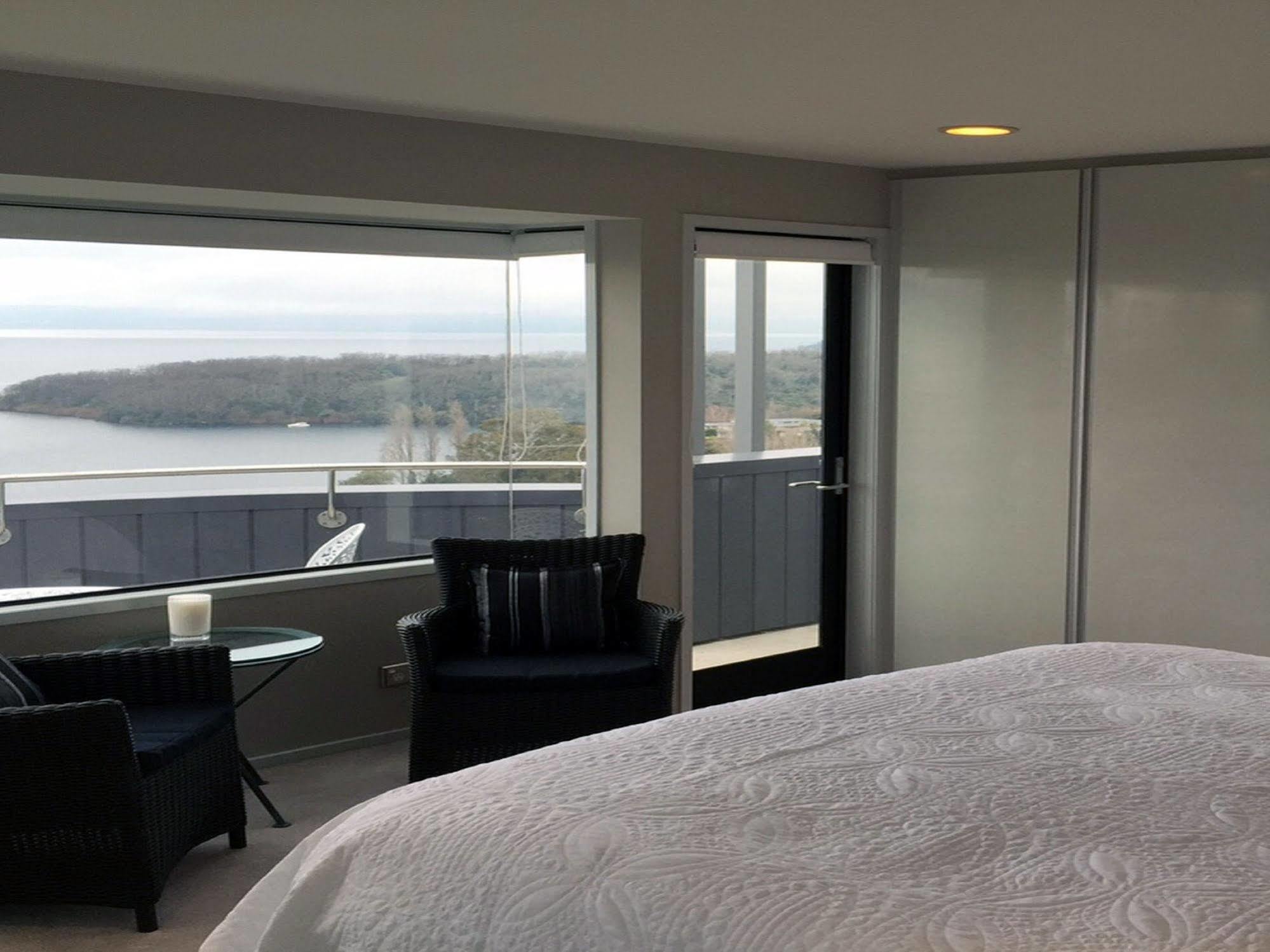 Serenity On Wakeman Taupo Luaran gambar